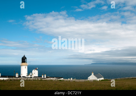 Dunnet Head lighthouse, the most northerly point of the British mainland.  Caithness, Scotland, UK. Stock Photo