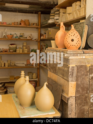 Potter at work in a pottery Stock Photo - Alamy