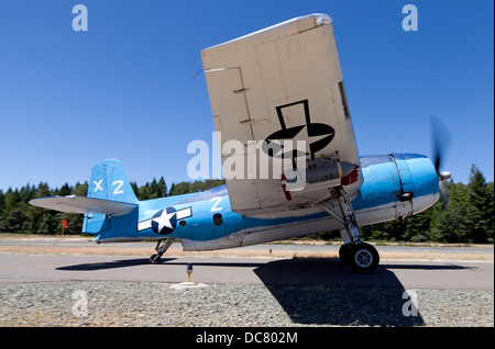 Grumman TBM-3 Avenger, bu85983, piloted by Chuck Wentworth is taxied during the 2013 Grass Valley Airfest Stock Photo