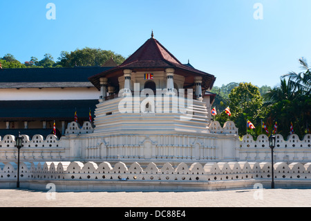 Famous Buddha temple of the Sacred Tooth Relic at Kandy, Sri Lanka Stock Photo