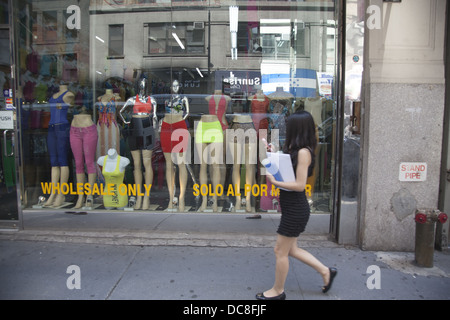 Wholesale clothier in the west side Garment District, Manhattan, NYC. Stock Photo