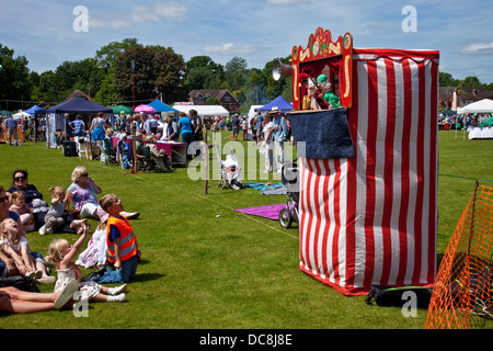 Punch and Judy Show, Nutley Village Fete, Nutley, Sussex, England Stock ...