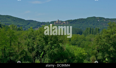 Castle of Castelnaud, seen from La Roque-Gageac, Dordogne, France. Stock Photo