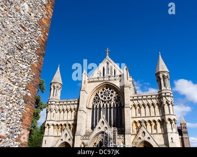 St Albans Cathedral in Hertfordshire, England - gatehouse and Grimthorpe's west frontage 1 Stock Photo