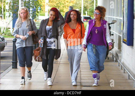 X Factor Finalists Perrie Edwards, Leigh-Anne Pinnock Jade Thirlwall, Jesy Nelson, of Little Mix  go shopping together at Sainsbury's   London, England - 05.10.11 Stock Photo