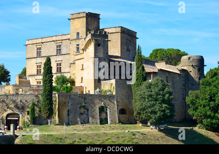 Château de Lourmarin, Lourmarin castle located in the town of Lourmarin, situated in the Vaucluse département, France
