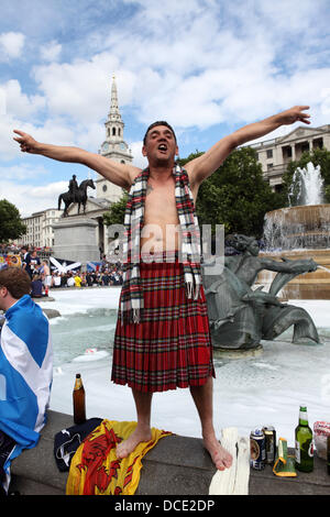 London, UK. 14th Aug, 2013. A Scottish football fan at Trafalgar Square in London, England. The Scotland fans gathered ahead of the England versus Scotland friendly match that England won 3-2. Credit:  whyeyephotography.com/Alamy Live News Stock Photo