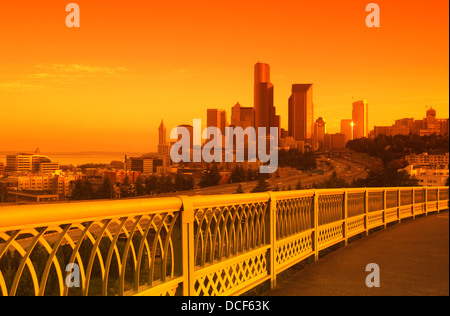 DOWNTOWN SKYLINE SEATTLE WASHINGTON STATE USA Stock Photo