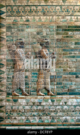 Archers frieze from Darius' palace at Susa. Detail of the beginning of the frieze, left Stock Photo