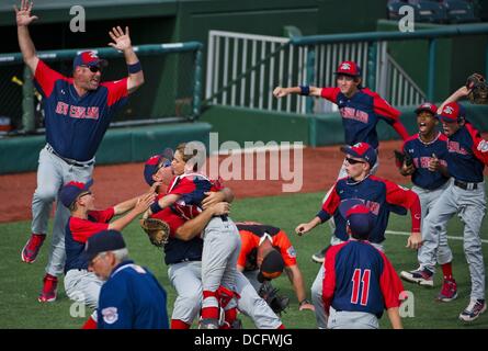 Aberdeen, Maryland, USA.16th Aug, 2013.  - New England celebrates after hanging on for the win during the New England (New Milford, CT) versus Mid-Atlantic (Hockessin, DE) matchup on Playoff Semifinals Day at the Cal Ripken World Series in Aberdeen, Maryland on August 15, 2013. New England defeated Mid-Atlantic 5-4. Credit:  ZUMA Press, Inc./Alamy Live News Stock Photo