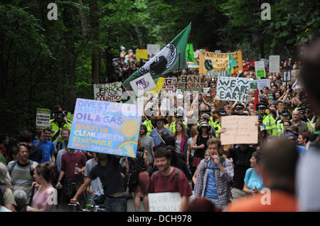 Balcombe, West Sussex, UK. 18th August 2013.  Thousands of protesters converged on Balcombe in West Sussex today to march and protest against the Cuadrilla fracking site in the village .  Photograph taken by Simon Dack/Alamy Live News Stock Photo