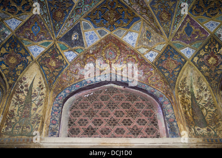 Itimad-ud-Daulah Tomb interior ( Baby Taj ) showing inlay work Stock Photo