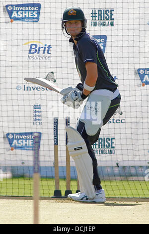 LONDON, ENGLAND - August 19: Steven Smith carries out batting practice during the official training session prior to the 5th Investec Ashes cricket match between England and Australia played at The Kia Oval Cricket Ground on August 19, 2013 in London, England. (Photo by Mitchell Gunn/ESPA) Stock Photo