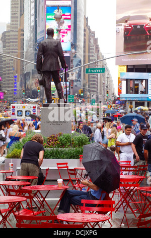 George M Cohan statue in Times Square Stock Photo