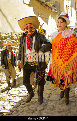 Dancers, Fiesta Señor Choquekillka, Ollantaytambo, Peru, Sacred Valley of the Incas,  South America, Latin America. Stock Photo