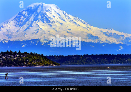 Mount Rainier Puget Sound North Seattle Snow Mountain Washington State ...