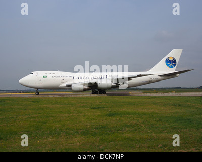 EK74799 Saudi Arabian Airlines Boeing 747-281B(SF) - cn 24399 taxiing 14july2013 pic-010 Stock Photo