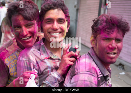 holi hindu festival activities