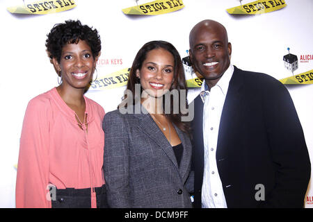 Lydia R. Diamond and Kenny Leon attend a photocall for the upcoming ...