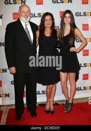 Rob reiner and wife michele singer hi res stock photography and