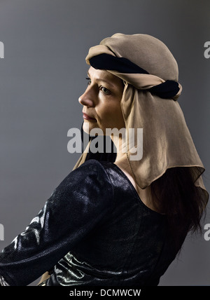 Profile portrait of a beautiful medieval woman Stock Photo - Alamy