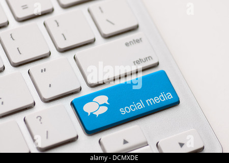 Social Media button on a keyboard with speech bubbles. Stock Photo
