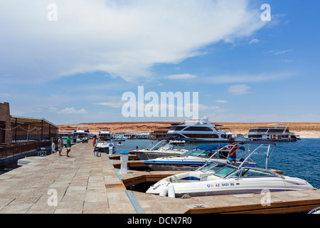 Moorings at Antelope Marina on Lake Powell, Glen Canyon National Recreation Area, Page, Arizona, USA Stock Photo