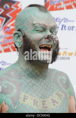 Erik Sprague aka 'The Lizardman'   at the launch of Ripley's Believe It Or Not book launch at Ripley's, Piccadilly  London, England- 27.10.11 Stock Photo