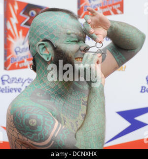 Erik Sprague aka 'The Lizardman'   at the launch of Ripley's Believe It Or Not book launch at Ripley's, Piccadilly  London, England- 27.10.11 Stock Photo