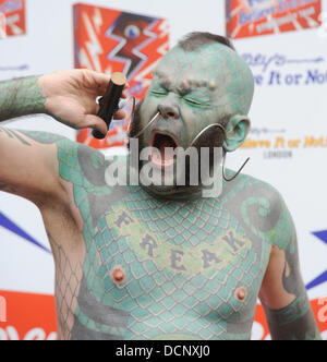 Erik Sprague aka 'The Lizardman'   at the launch of Ripley's Believe It Or Not book launch at Ripley's, Piccadilly  London, England- 27.10.11 Stock Photo