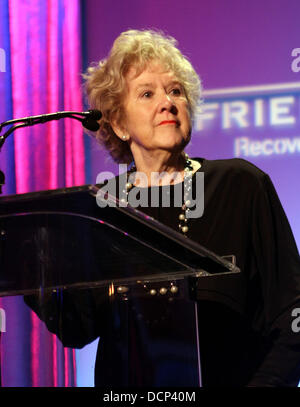 Peggy Albrecht Friendly House's 22nd Gala Luncheon honoring 'Man of the Year' Russell Brand - Show Los Angeles, California - 29.10.11 Stock Photo