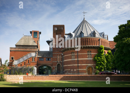 Royal Shakespeare Company. The RSC theatre, Waterside, Stratford upon Avon, Warwickshire, England Stock Photo