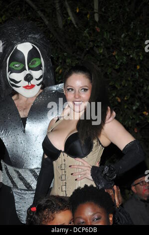 Atmosphere Jonathan Ross' Halloween party London, England - 31.10.11 Stock Photo