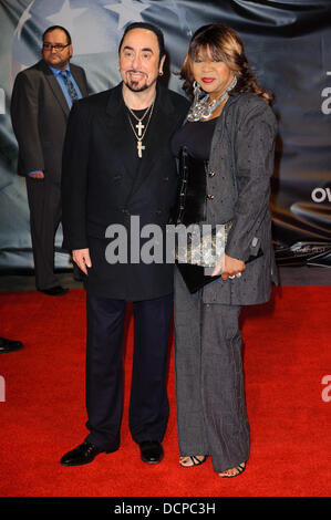 David Gest and Deniece Williams 'Michael Jackson: The Life of an Icon' film premiere held at the Empire Leicester Square - Arrivals. London, England - 02.11.11 Stock Photo