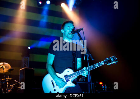 Tim McIlrath of Rise Against performing live at Brixton Academy London, England 09.11.11 Stock Photo