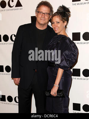 Albert Brooks and wife Kimberly Brooks 2011 MOCA Gala: 'An Artist's Life Manifesto' directed by Marina Abramovic at MOCA Grand Avenue - Arrivals Los Angeles, California - 12.11.11 Stock Photo