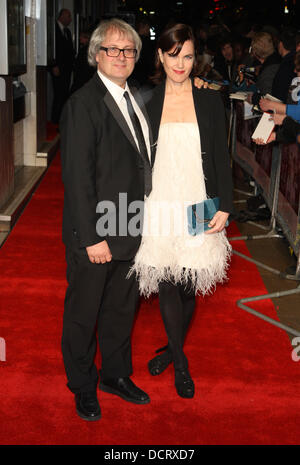 Elizabeth McGovern and husband Simon Curtis 'My Week with Marilyn' - UK premiere held at the Cineworld Haymarket - Arrivals London, England - 20.11.11 Stock Photo