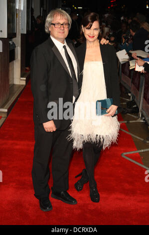 Elizabeth McGovern and husband Simon Curtis 'My Week with Marilyn' - UK premiere held at the Cineworld Haymarket - Arrivals London, England - 20.11.11 Stock Photo