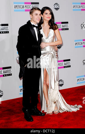 Selena Gomez, Justin Bieber  2011 American Music Awards held at the Nokia Theatre L.A. Live - Arrivals. Los Angeles, California - 20.11.11 Stock Photo