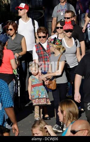 Reese Witherspoon and husband Jim Toth spend the day at Disneyland with their children Ava Phillippe and Deacon Phillippe Anaheim, California - 26.11.11