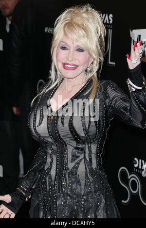 Dolly Parton,  at the VH1 Divas Celebrates Soul at Hammerstein Ballroom - Red Carpet New York City, USA - 18.12.11 Stock Photo