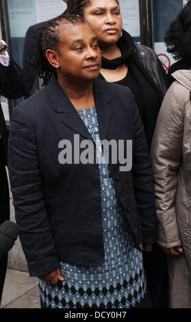 Doreen Lawrence The parents of murder victim Stephen Lawrence make a statement at the Old Bailey after Gary Dobson and David Norris were sentenced for their son's murder 18 years ago  London, England - 04.01.12 Stock Photo