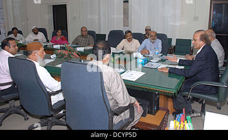 Islamabad, Pakistan. 22nd August 2013. Acting chief election commission tasaduq hussain jilani chairing a meeting with elections commission officials in Karachi    Handout by Pakistan informtion department   22 august 2013   (Photo by PID/Deanpictures/Alamy Live News) Stock Photo