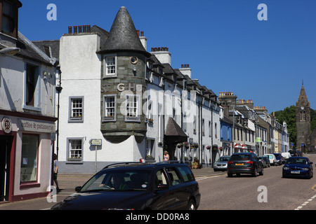 View of the Stag Hotel in Argyll Street in Lochgilphead towards the Lochgilphead Parish Church Stock Photo