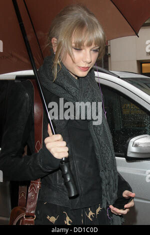 Taylor Swift  out and about in central London London, England - 24.01.12 Stock Photo