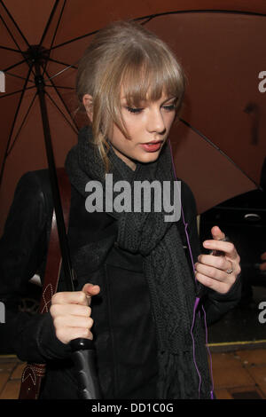 Taylor Swift  out and about in central London London, England - 24.01.12 Stock Photo