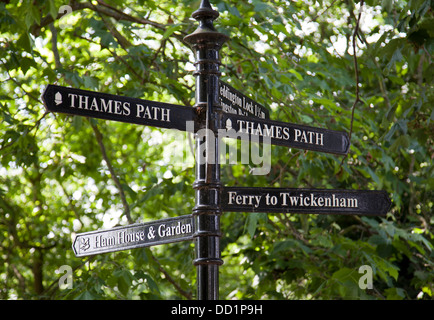 Thames Path sign along River at Richmond - TW9 London UK Stock Photo