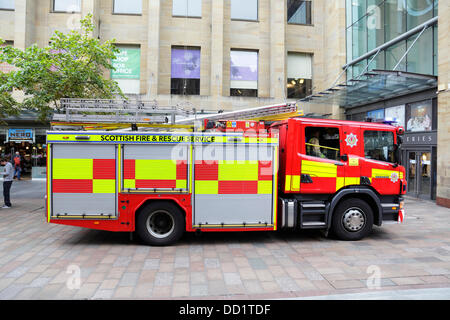 Sauchiehall Street, Glasgow, Scotland, UK, Friday, 23rd August, 2013. The Buchanan Galleries Shopping Centre was evacuated today with Fire Appliances from Scottish Fire and Rescue Service attending the incident. Stock Photo