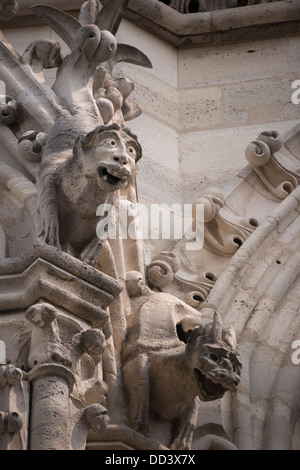 Gothic gargoyle and chimeras on Paris' Notre Dame cathedral Stock Photo