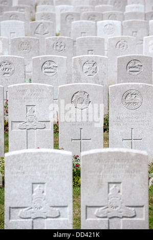 Rows of WWI British headstones at the First World War One Lijssenthoek Military Cemetery, Poperinge, West Flanders, Belgium Stock Photo
